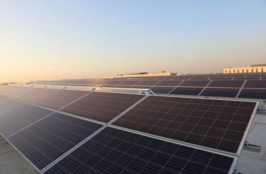 晶澳科技：站穩分布式光伏市場(chǎng)組件“第一梯隊”